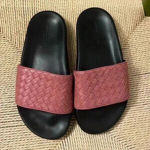 Bottega Veneta Intrecciato Leather Flat Slides Size 36